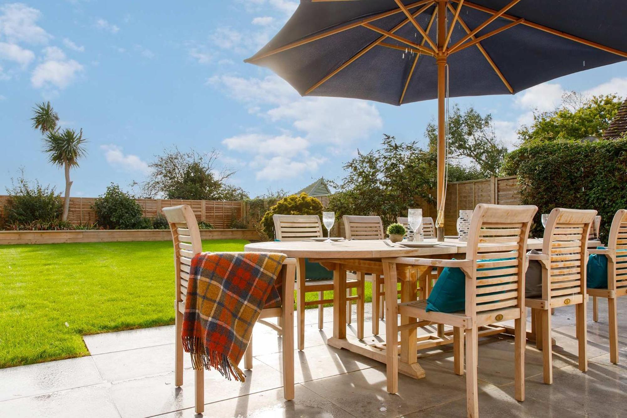 Spacious Home For 8 In Witterings - Walk To Beach East Wittering Εξωτερικό φωτογραφία